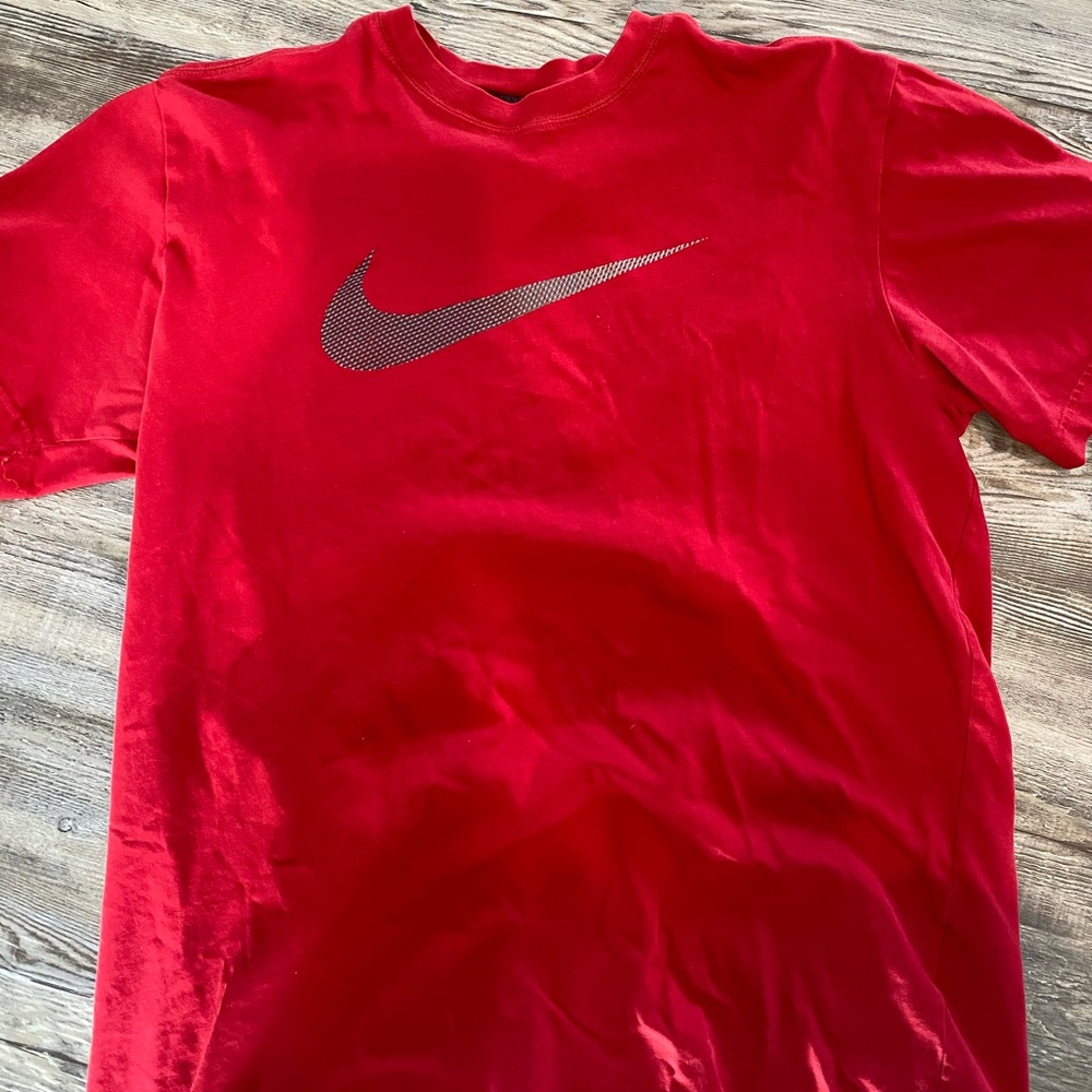 Men’s Nike Shirt